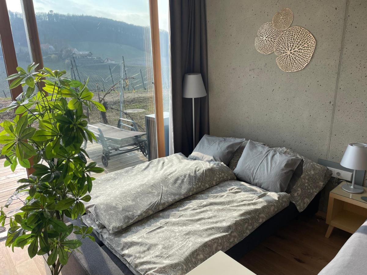 *Brandnew* Modernes Apartment In Den Weinbergen Mit Pool Und Sauna Spielfeld Eksteriør bilde